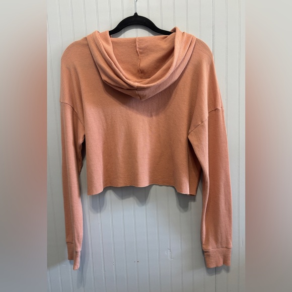 Forever 21 Cropped Waffle Knit Hoodie Size S - Picture 2 of 9